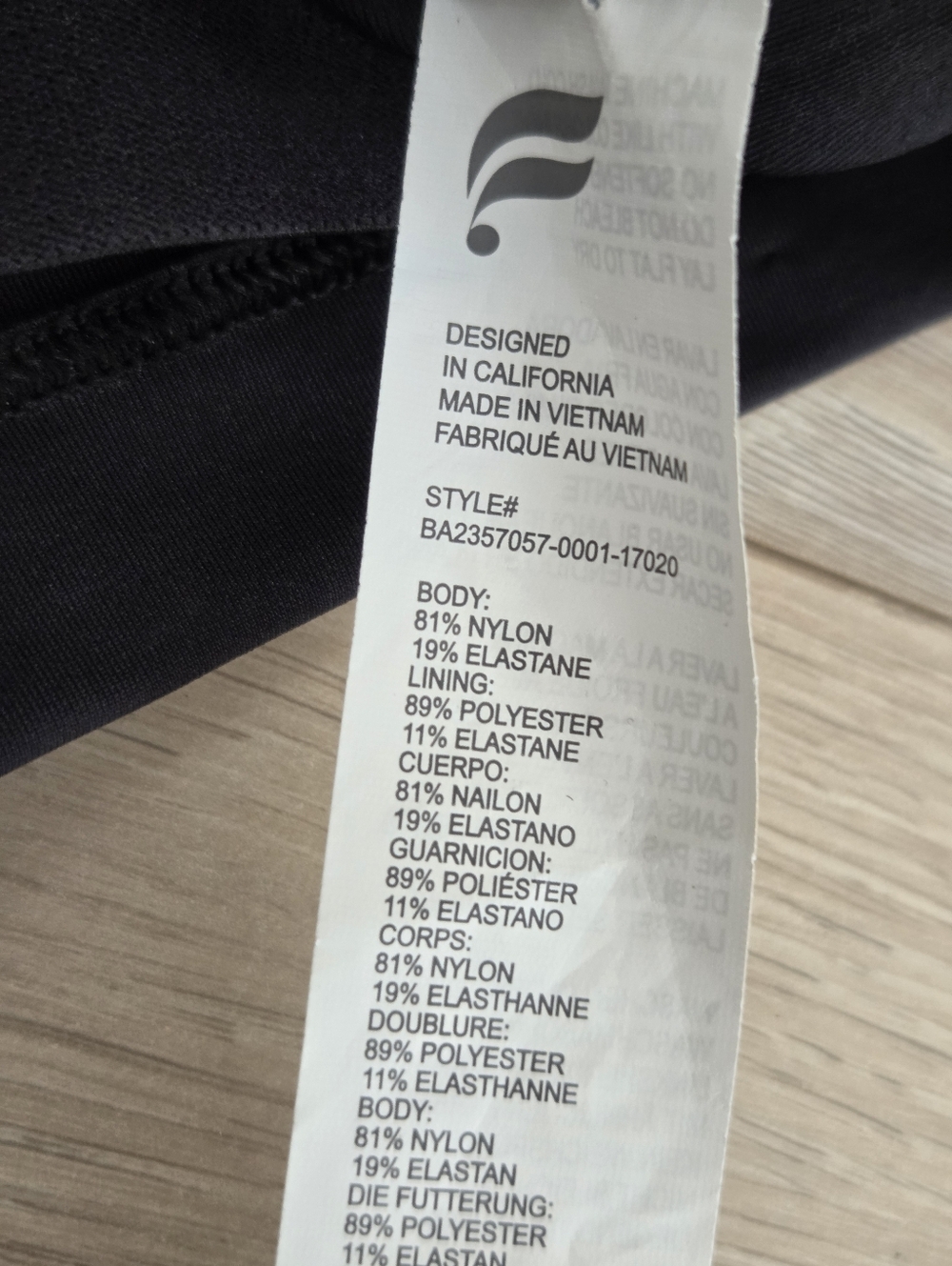 Fabletics Bundle 💚🖤 - Picture 11 of 11